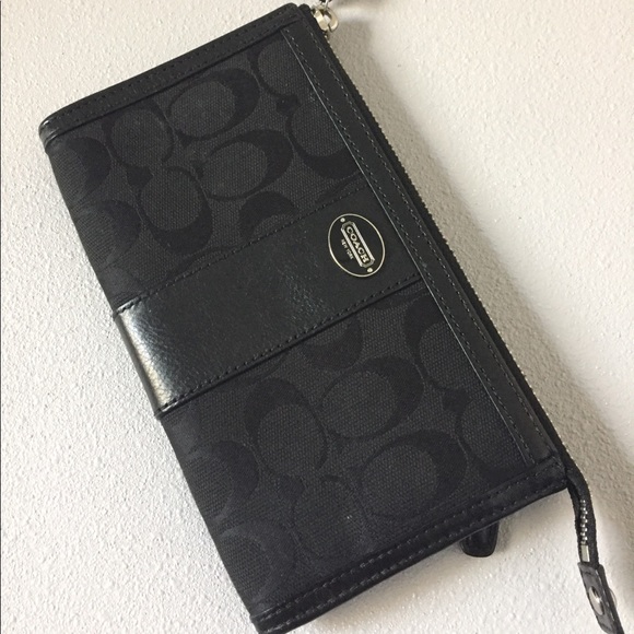 Coach Handbags - Coach Zippered Wristlet Wallet Black